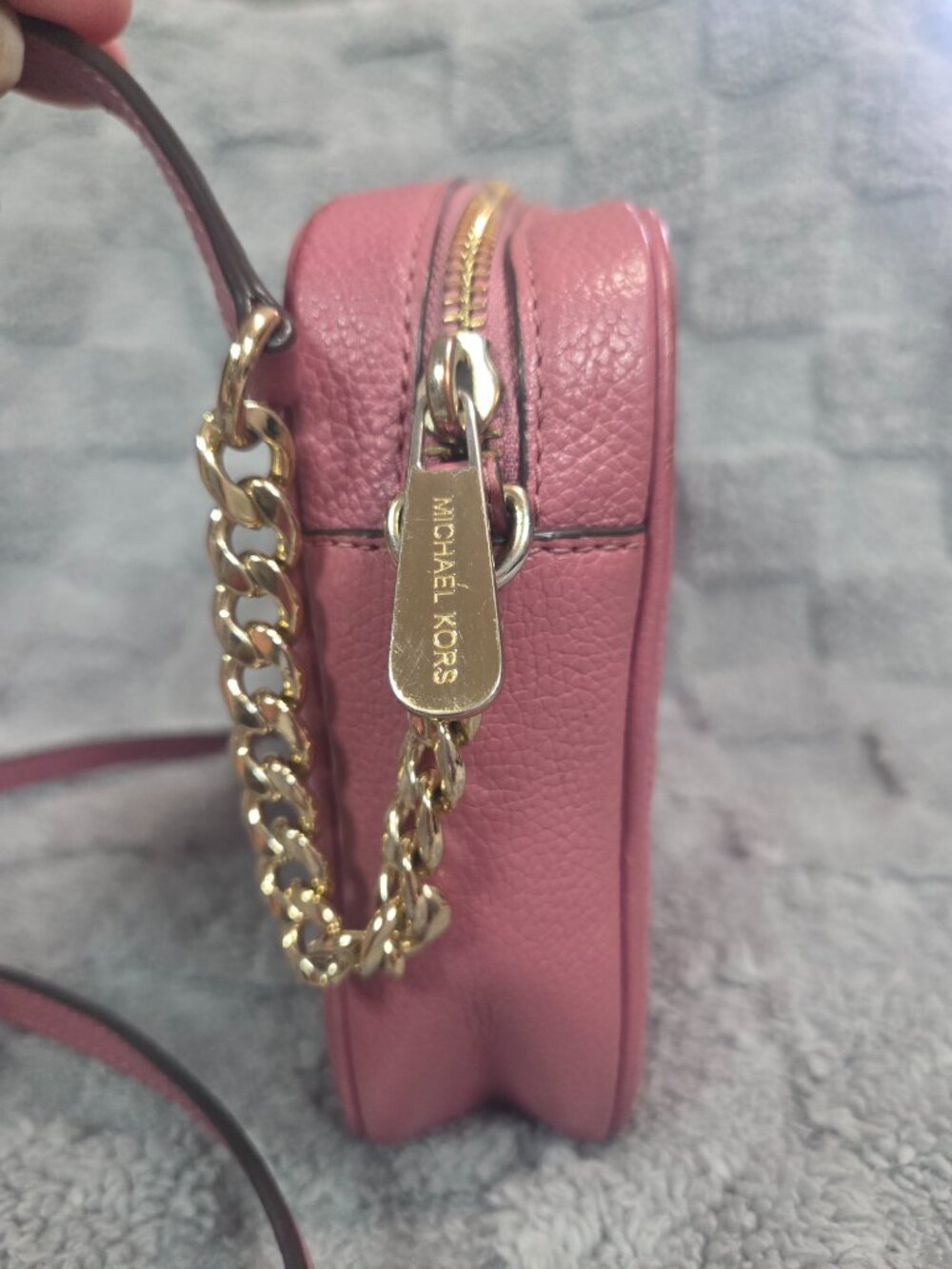 Michael Kors Fulton EW Crossbody Bag in Pink Tulip - Picture 5 of 16
